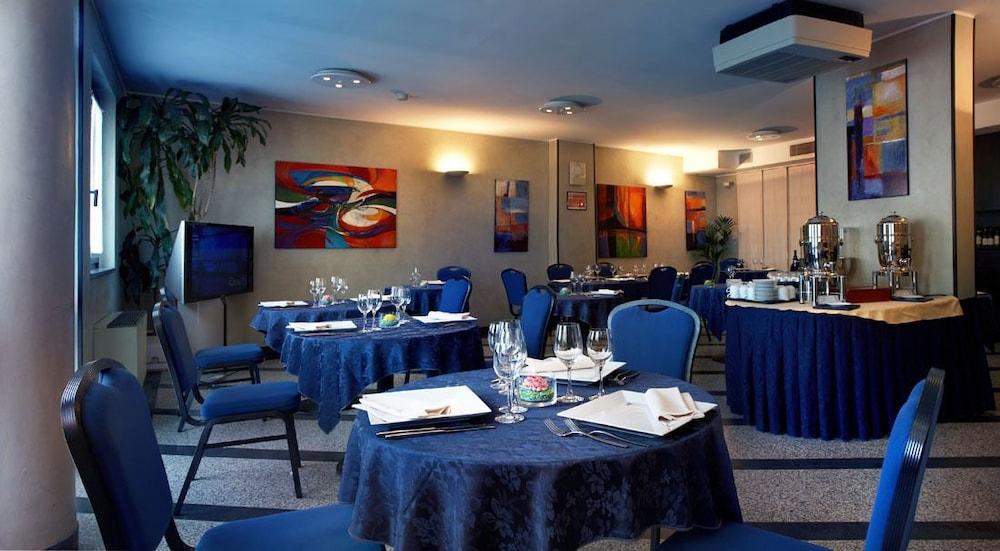 Pacific Hotel Airport ボルガロ・トリネーゼ エクステリア 写真