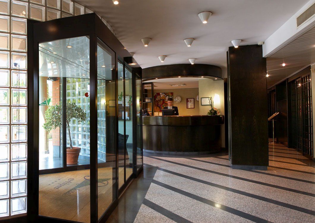 Pacific Hotel Airport ボルガロ・トリネーゼ エクステリア 写真