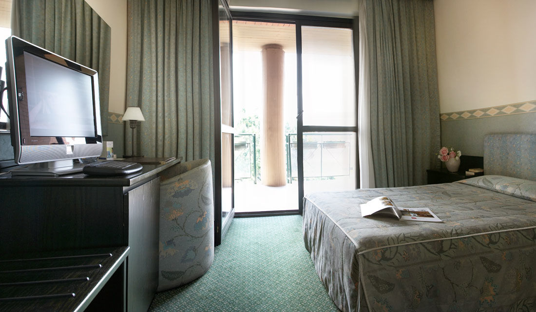 Pacific Hotel Airport ボルガロ・トリネーゼ エクステリア 写真